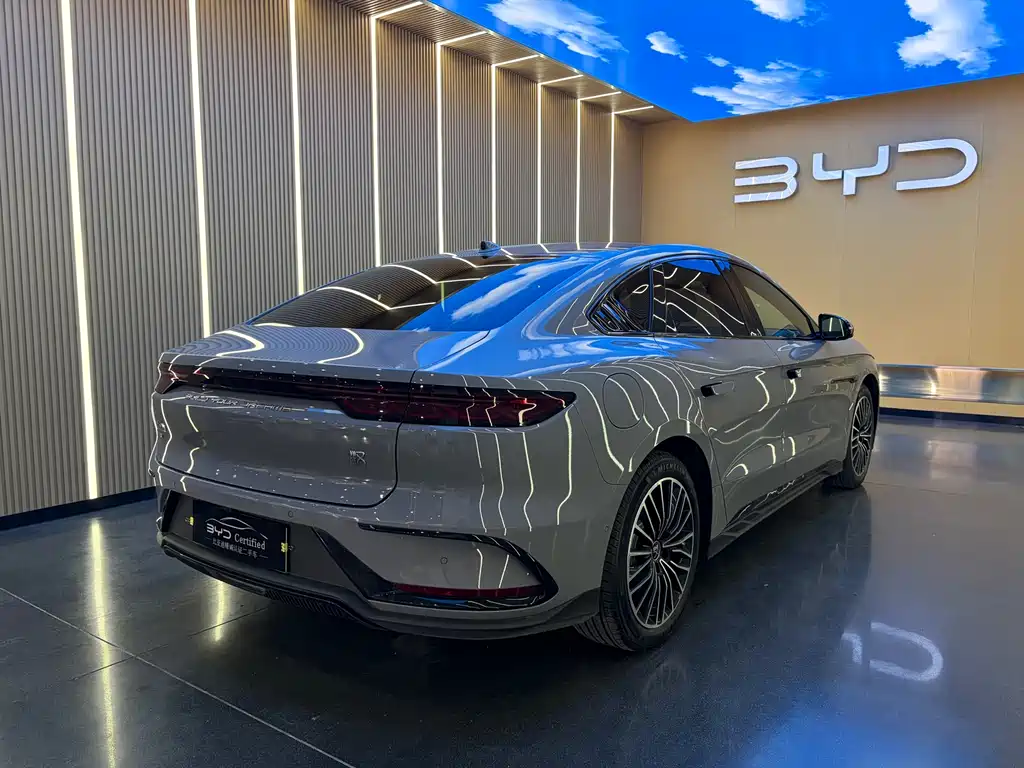 BYD Han 2025 — фото 17