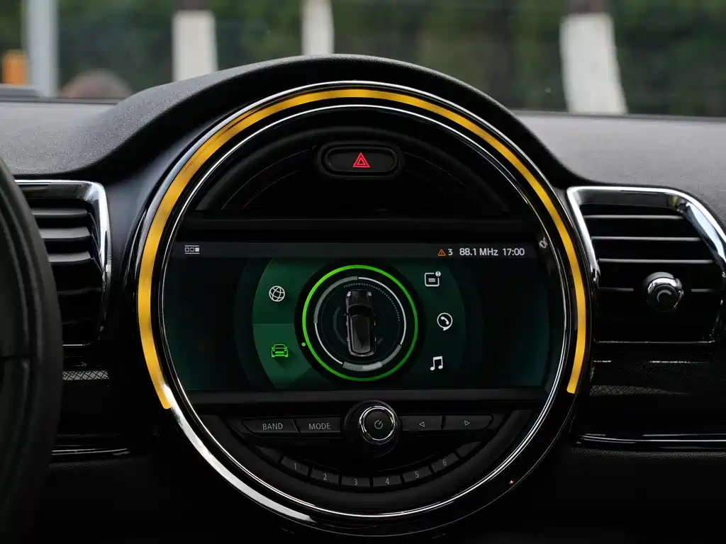 MINI Clubman 2020 — фото 19