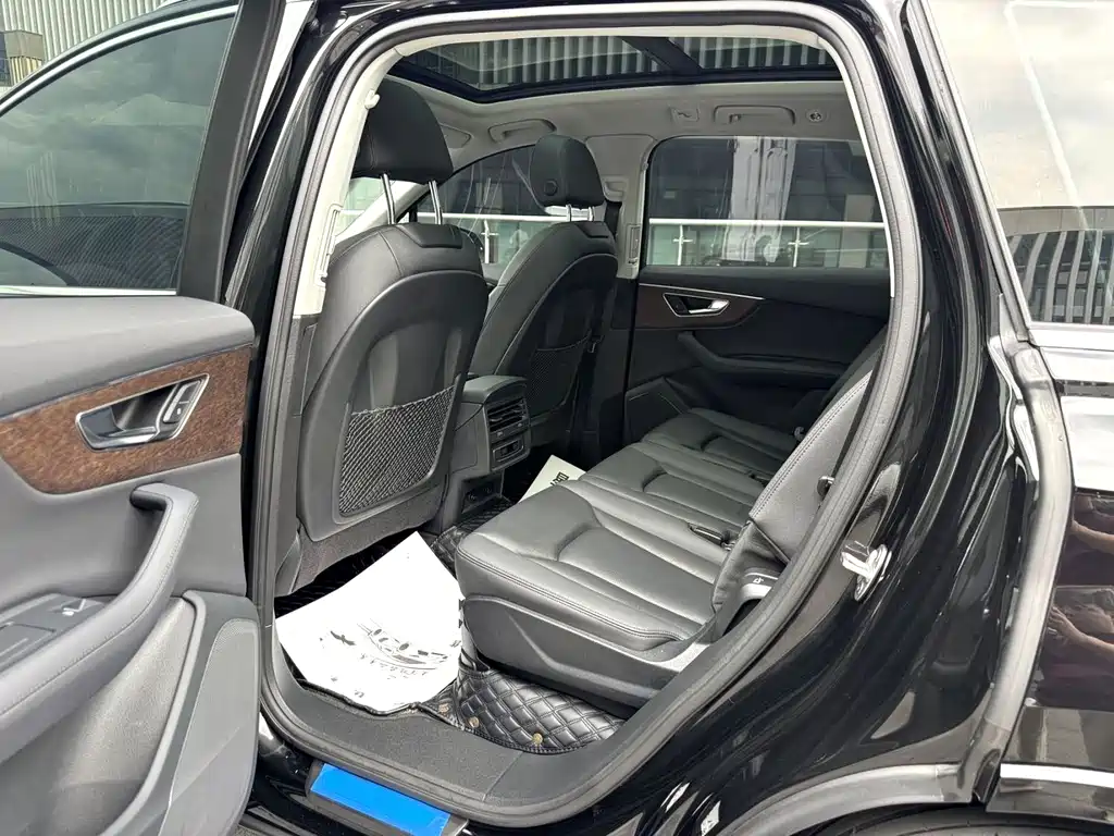 Audi Q7 2024