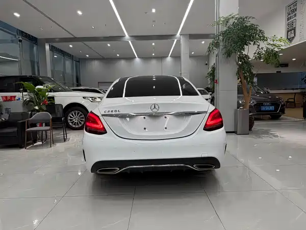 Mercedes-Benz C-Class 2020