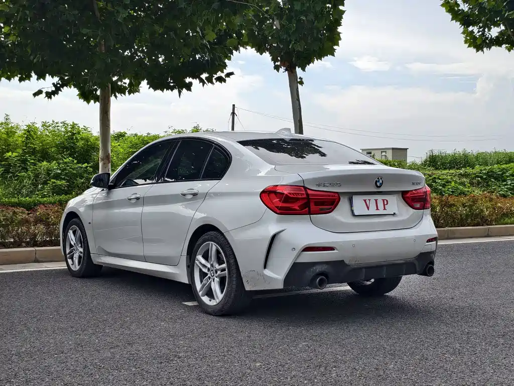 BMW 1 Series 2022