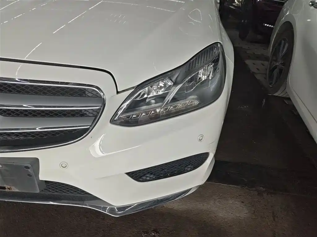 Mercedes-Benz E-Class 2015 — фото 24