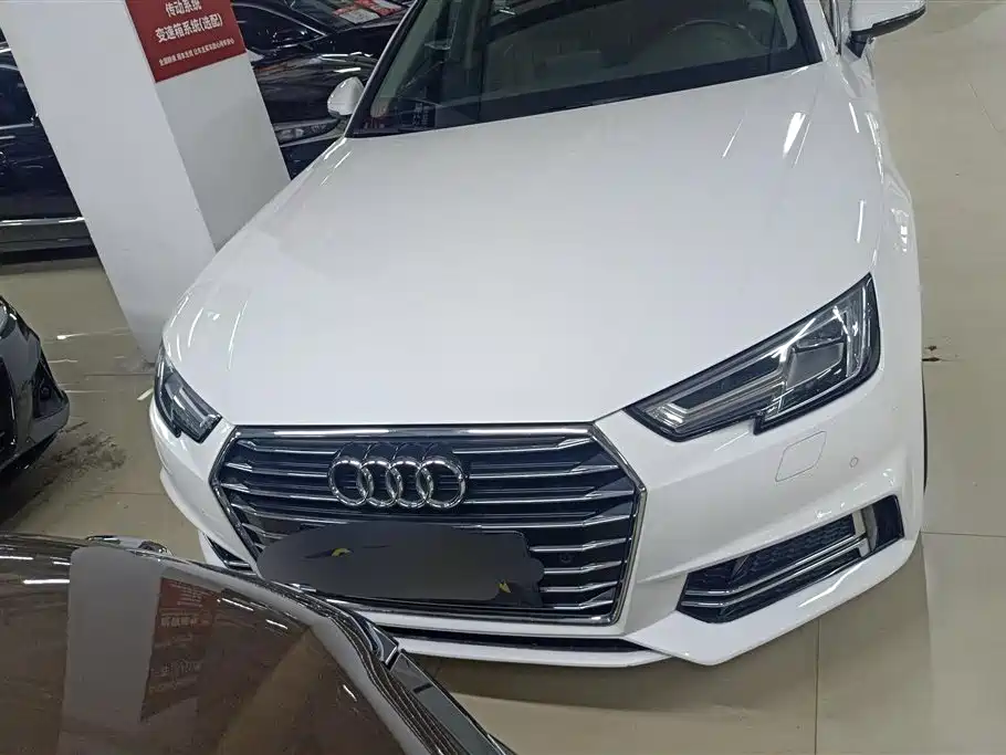 Audi A4L 2019