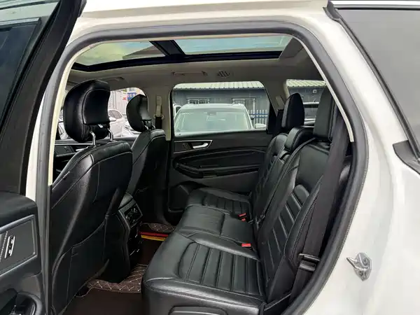Ford Edge 2016