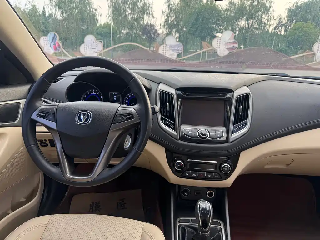 Changan Eado 2017 — фото 17