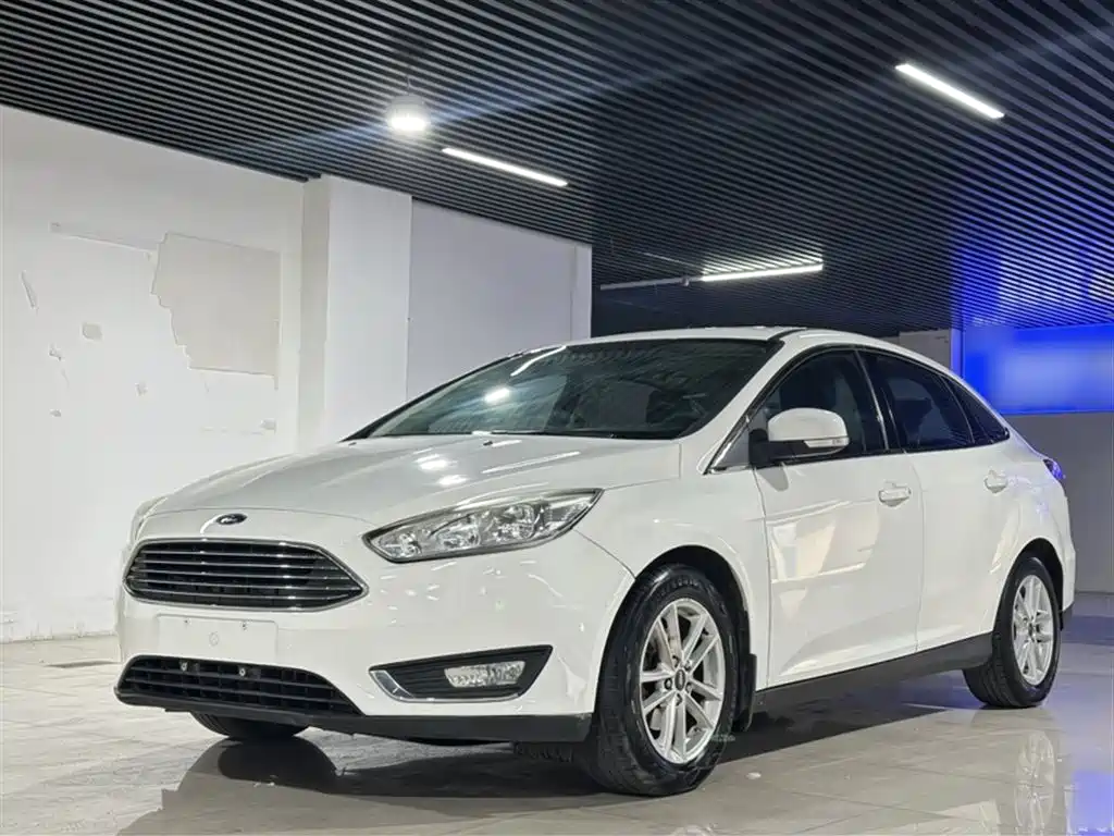 Ford Focus 2016 — фото 1