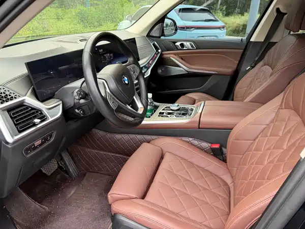 BMW X7 2023