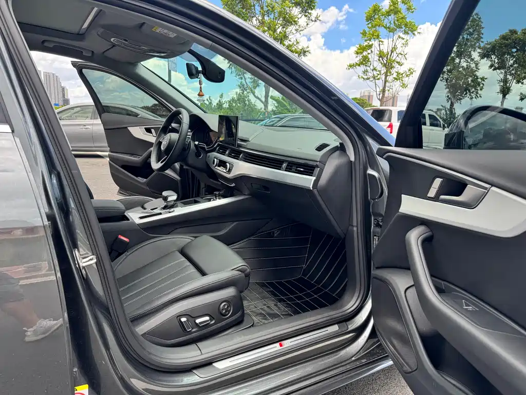 Audi A4L 2024