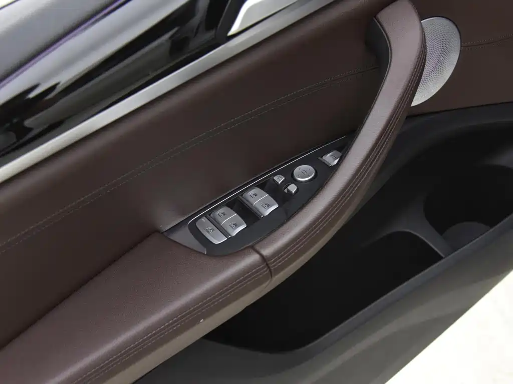 BMW X3 2018 — фото 12
