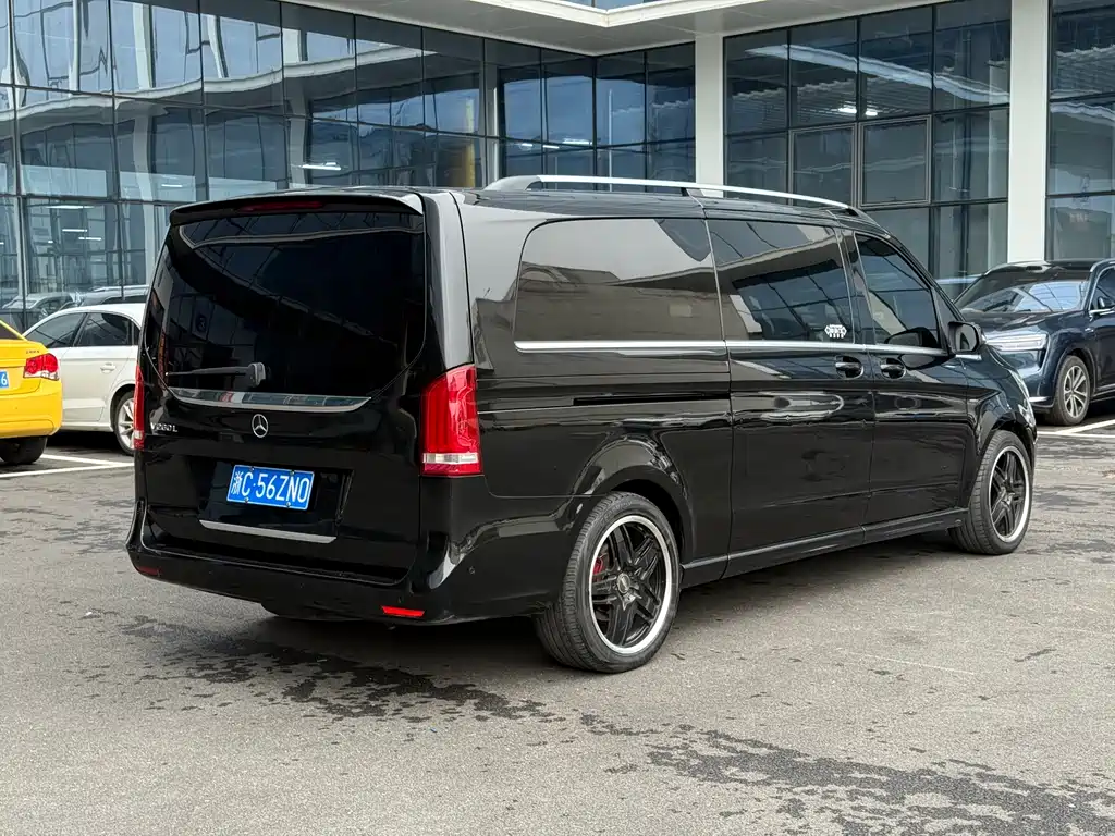 Mercedes-Benz V-Class 2020 — фото 4