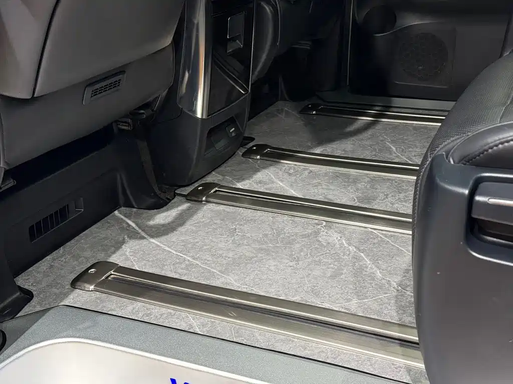 Toyota Vellfire 2020 — фото 12