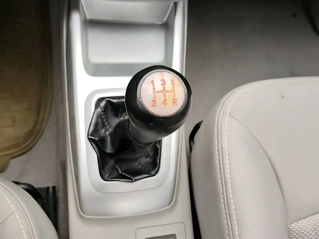 Changan V3 2014 — фото 14