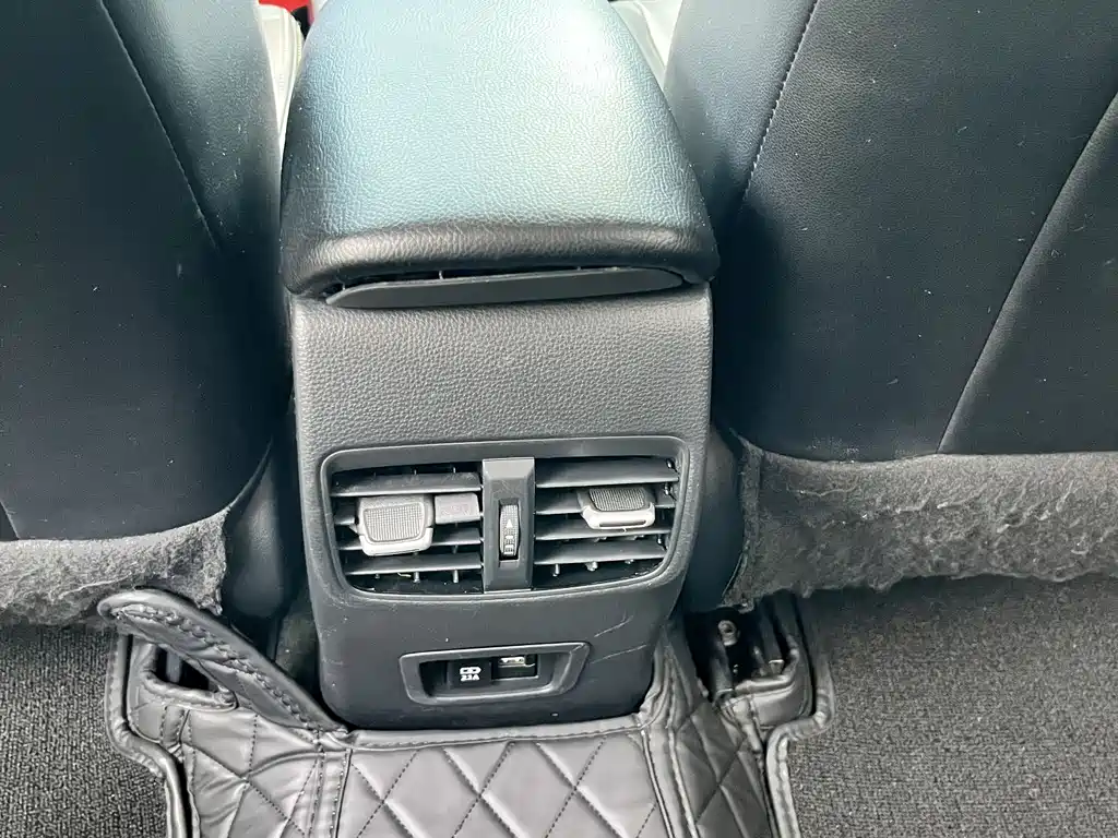 Toyota Corolla 2020 — фото 16