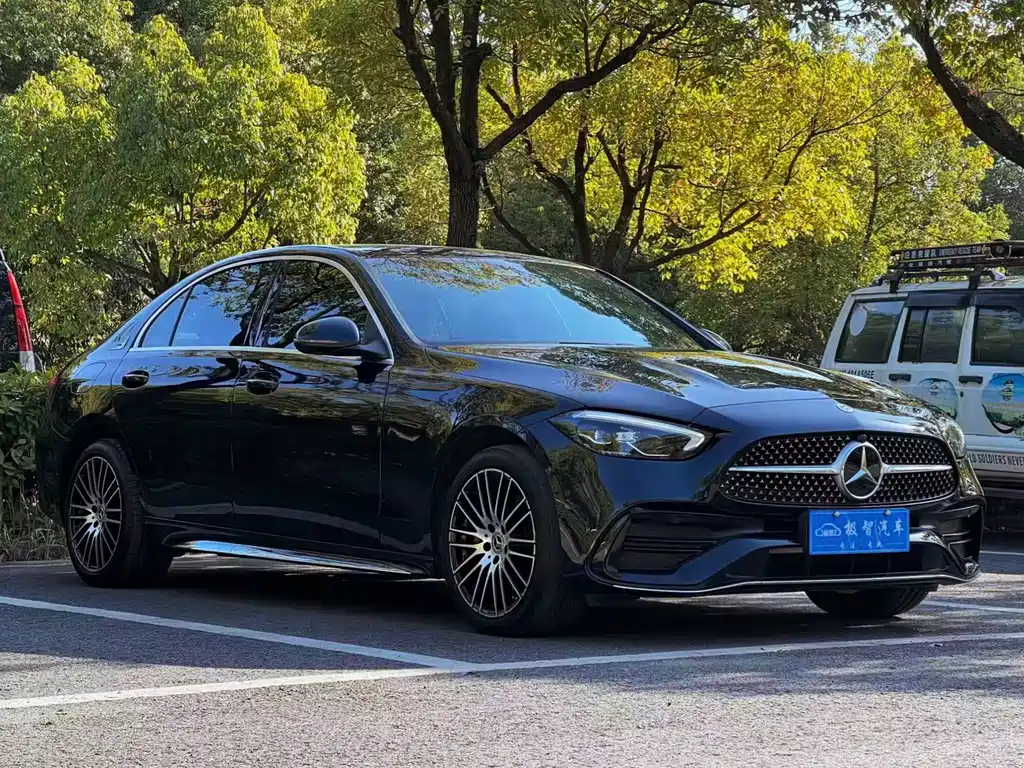 Mercedes-Benz C-Class 2022