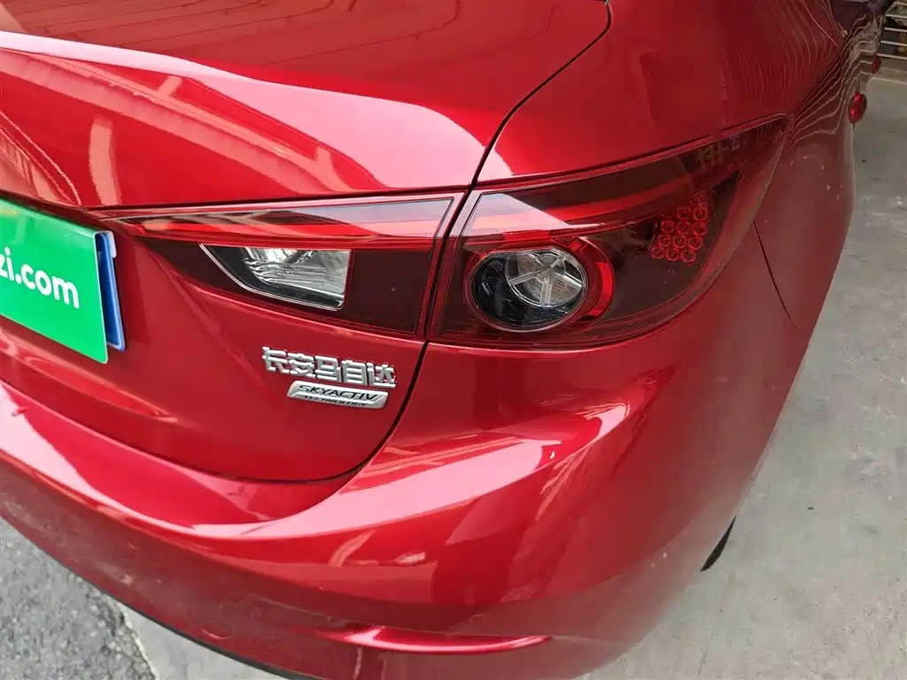 Mazda 3 Axela 2017 — фото 8