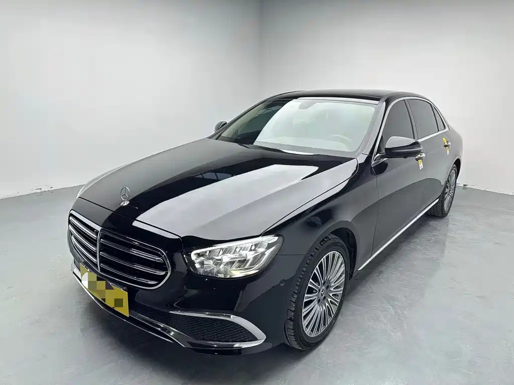 Mercedes-Benz E-Class 2023 — фото 1