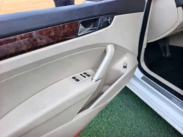 Volkswagen Passat 2013