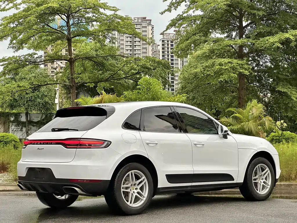 Porsche Macan 2019 — фото 7
