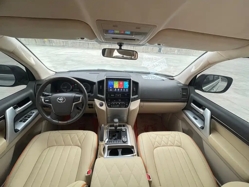 Toyota Land Cruiser 2020 — фото 4