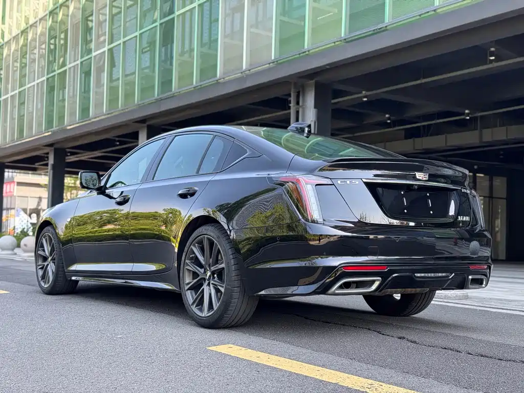 Cadillac CT5 2026 — фото 18