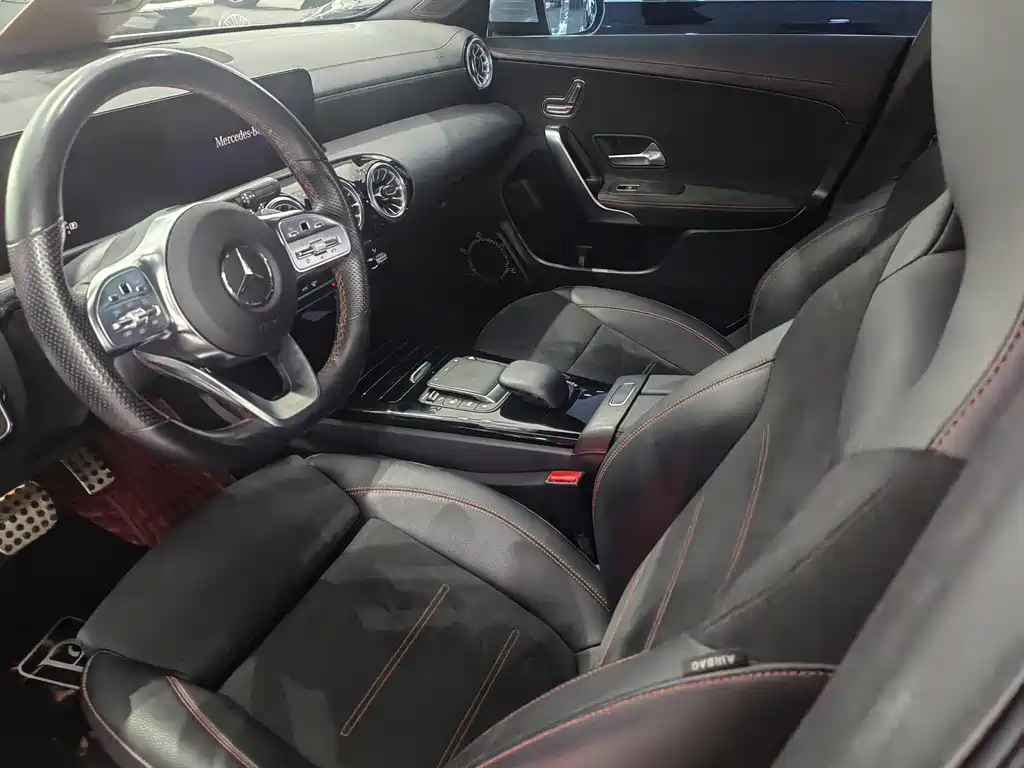 Mercedes-Benz CLA 2023