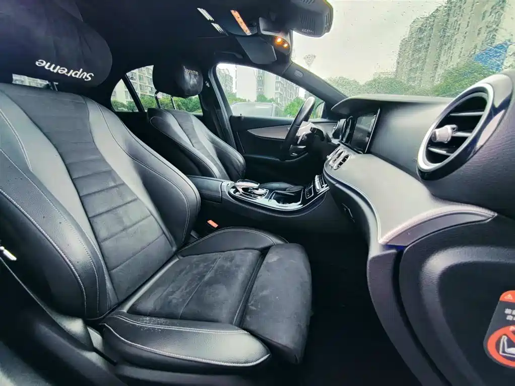 Mercedes-Benz E-Class 2018 — фото 20