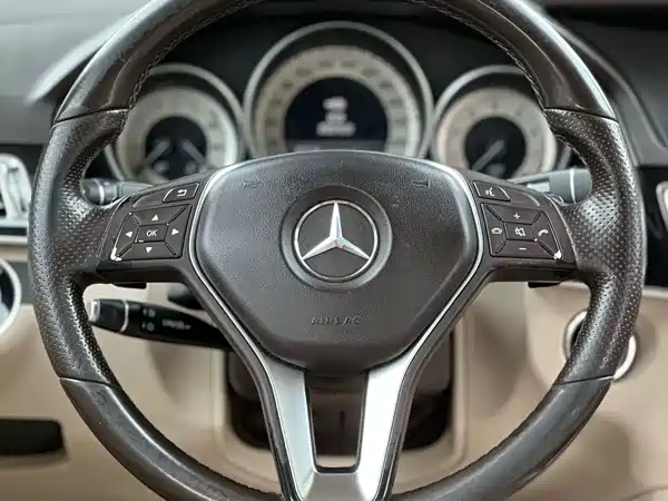 Mercedes-Benz E-Class 2015