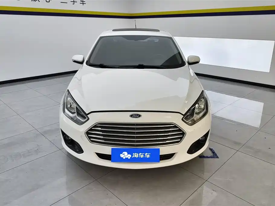 Ford Escort 2017