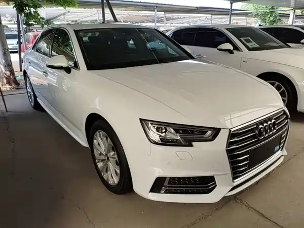 Audi A4L 2020