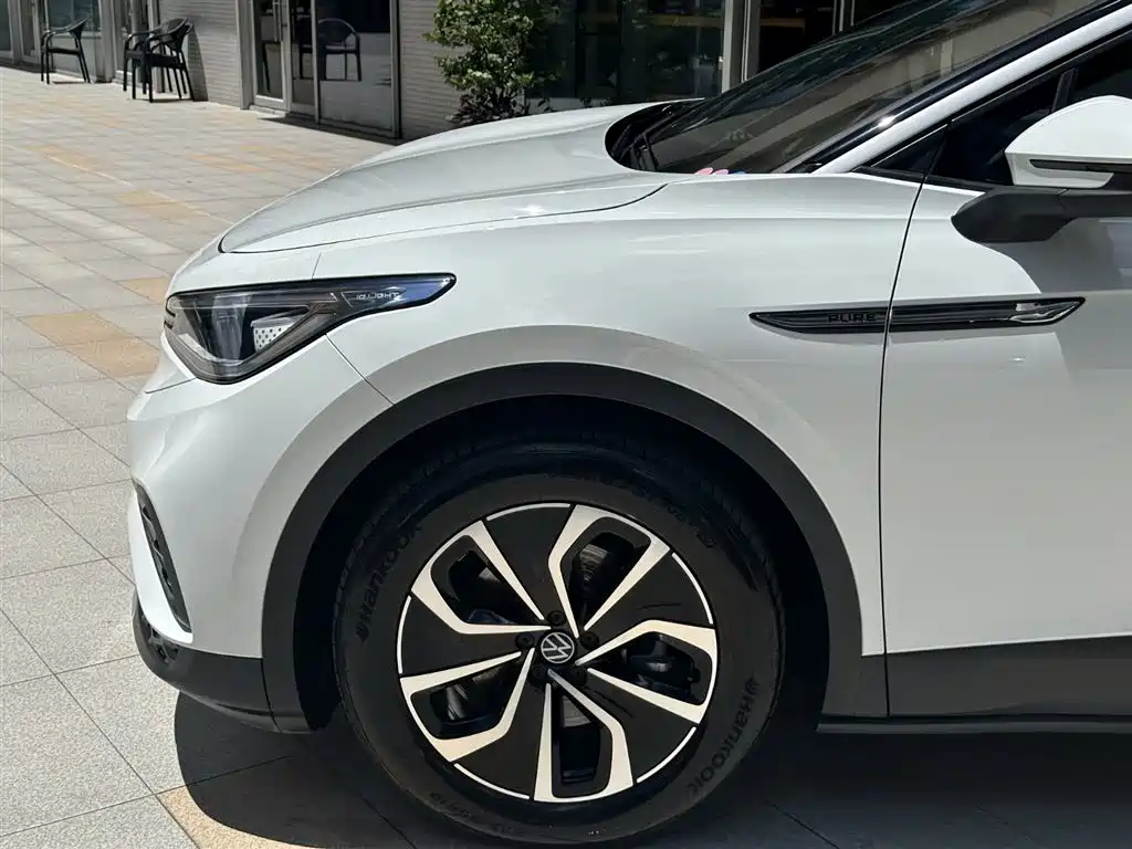 Volkswagen ID.4 X 2025