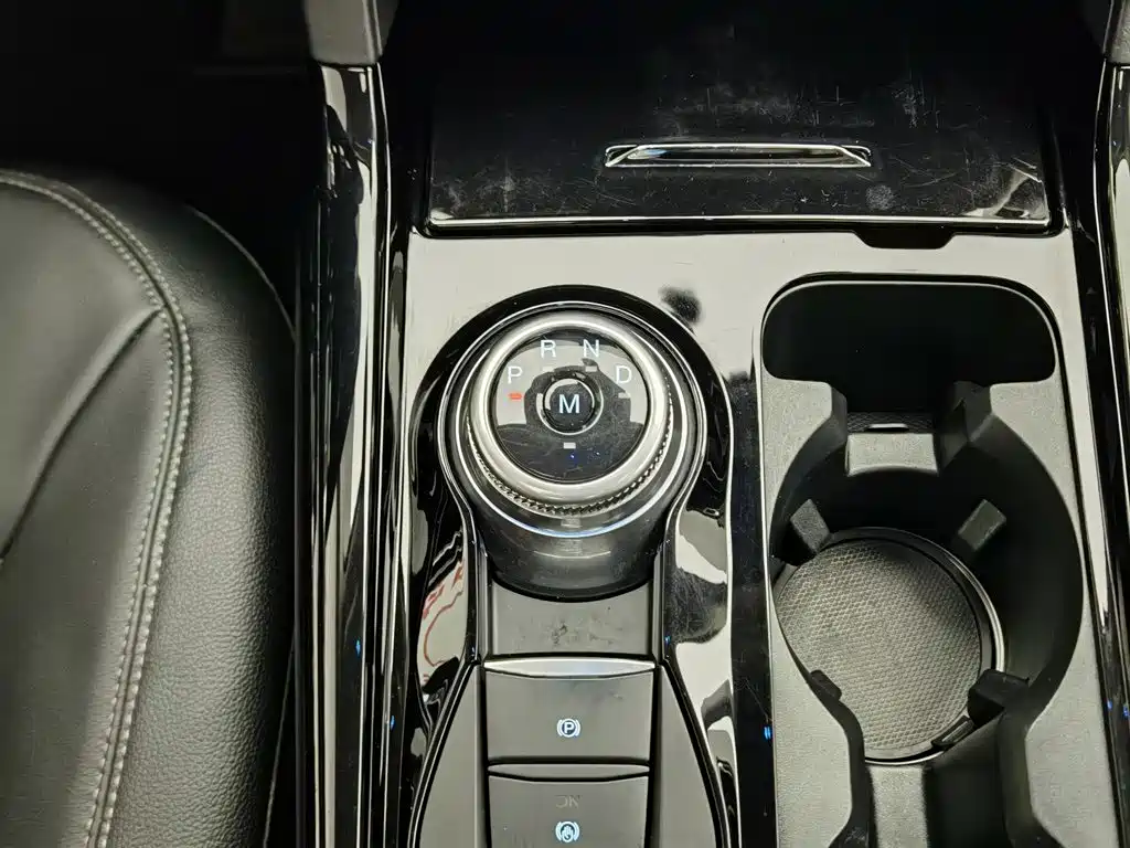 Ford Explorer 2021 — фото 13