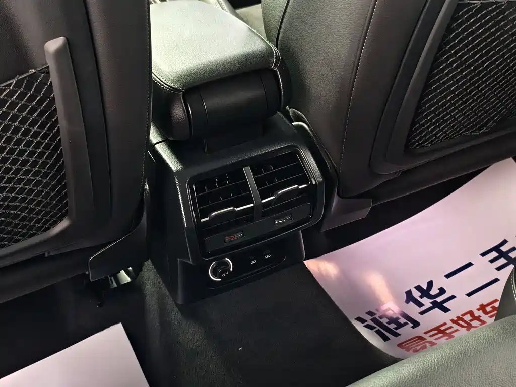 Audi Q3 2021 — фото 14