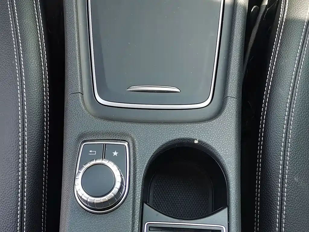 Mercedes-Benz GLA 2020 — фото 13