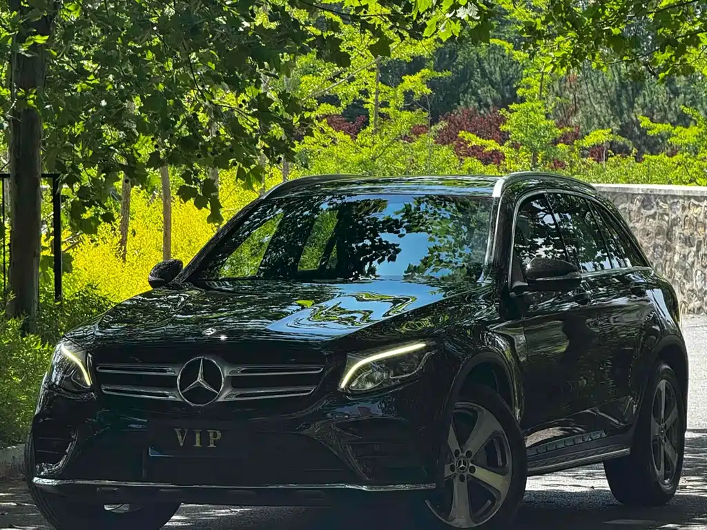 Mercedes-Benz GLC 2017 — фото 1