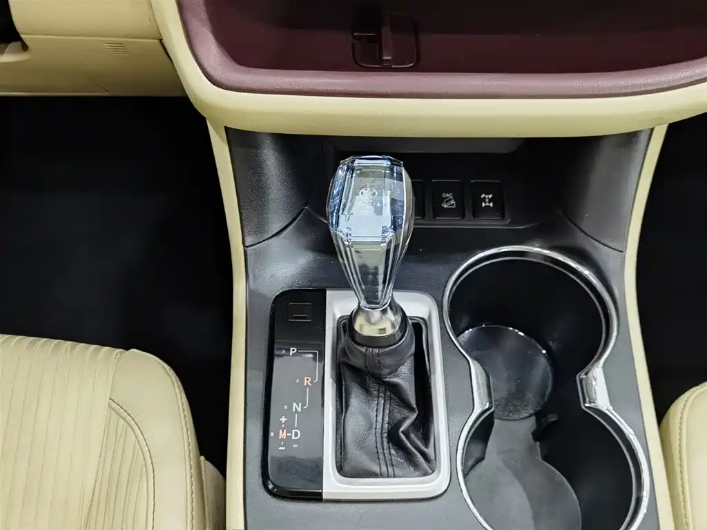 Toyota Highlander 2016 — фото 13