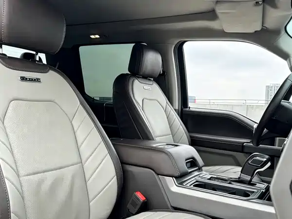 Ford F-150 Raptor 2021