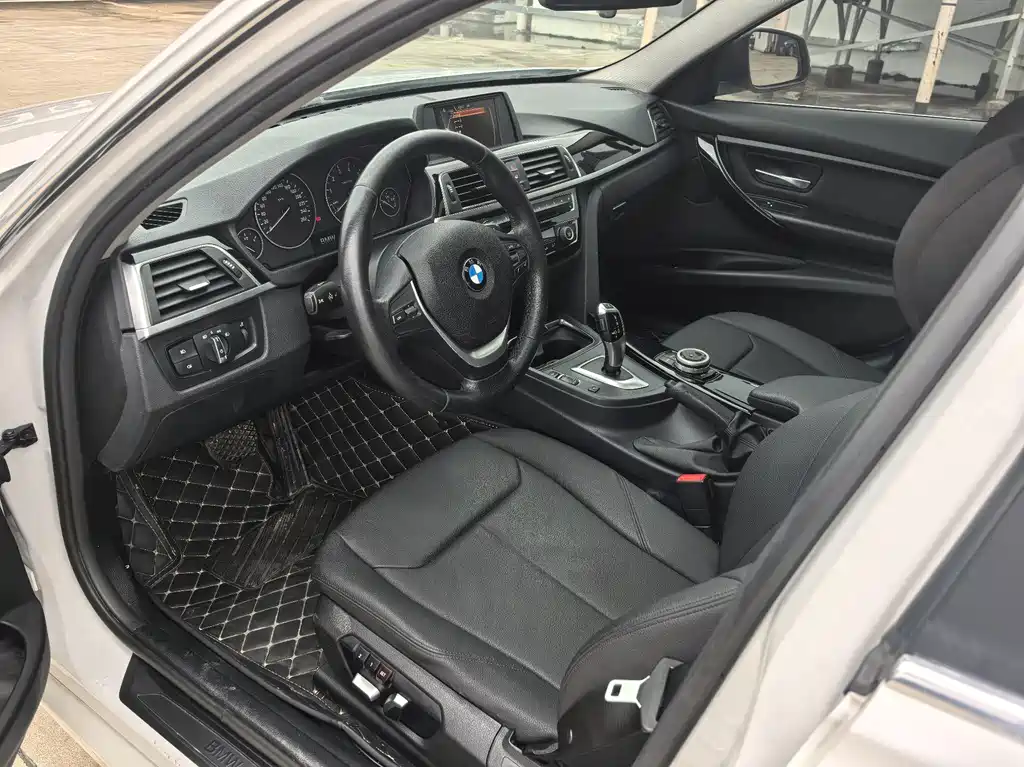 BMW 3 Series 2017 — фото 4