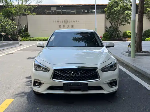 Infiniti Q50L 2021