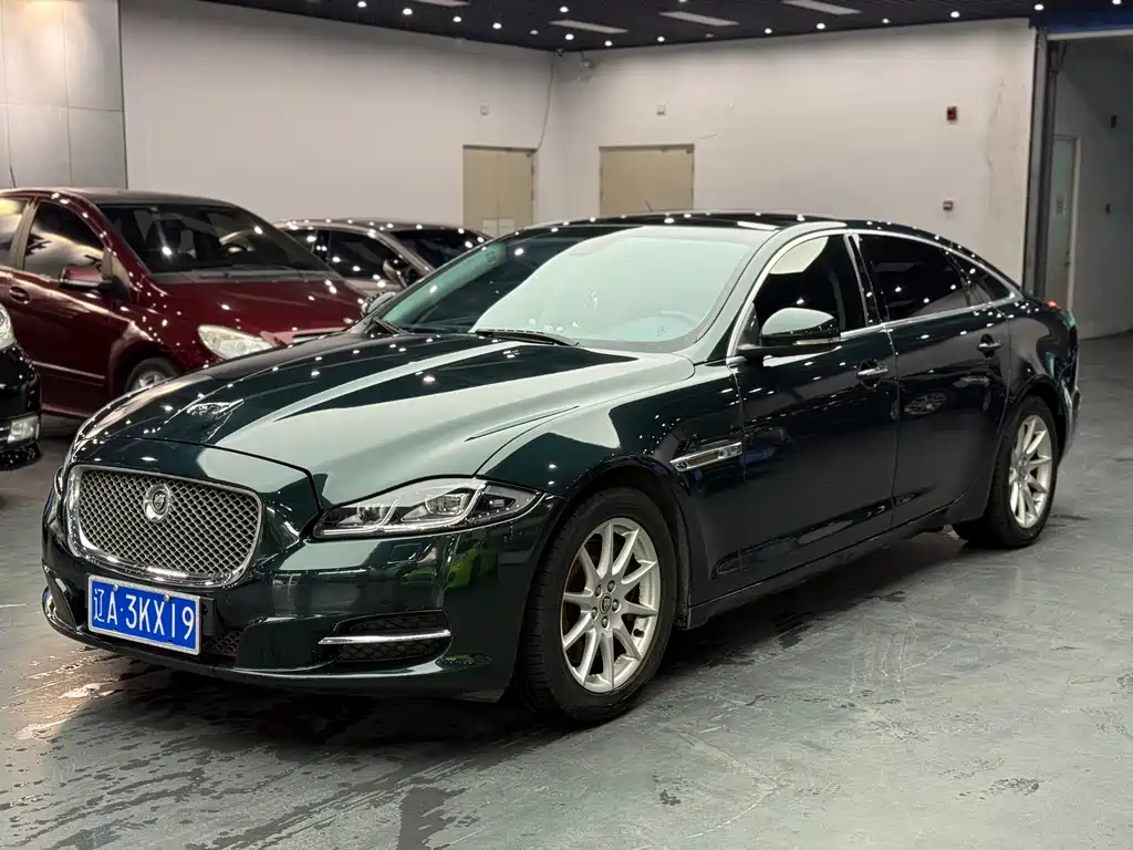 Jaguar XJ 2012
