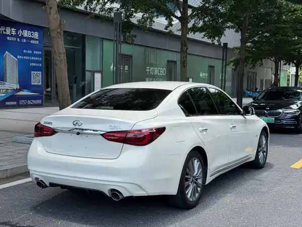 Infiniti Q50L 2021
