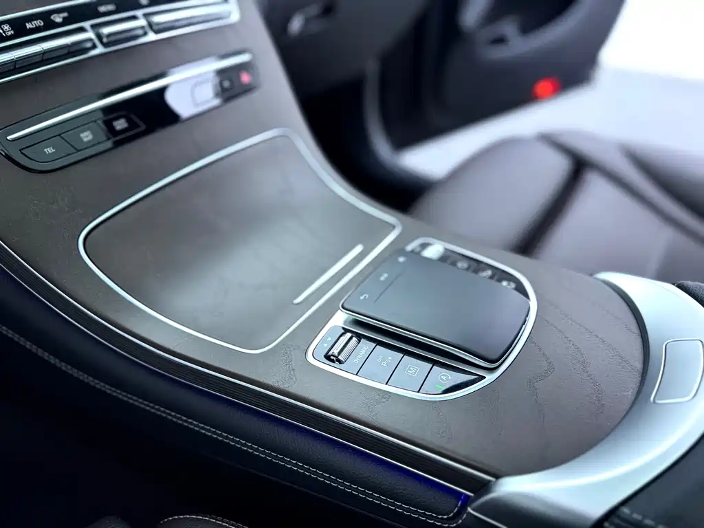 Mercedes-Benz GLC 2020 — фото 26