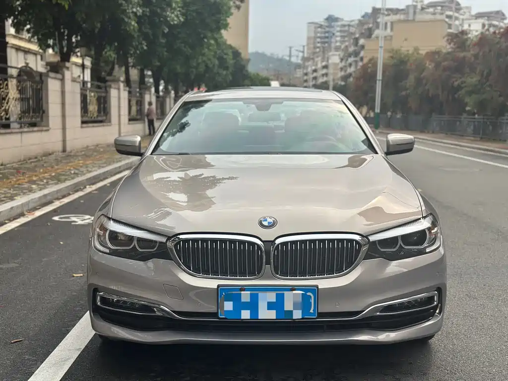 BMW 5 Series 2019 — фото 2