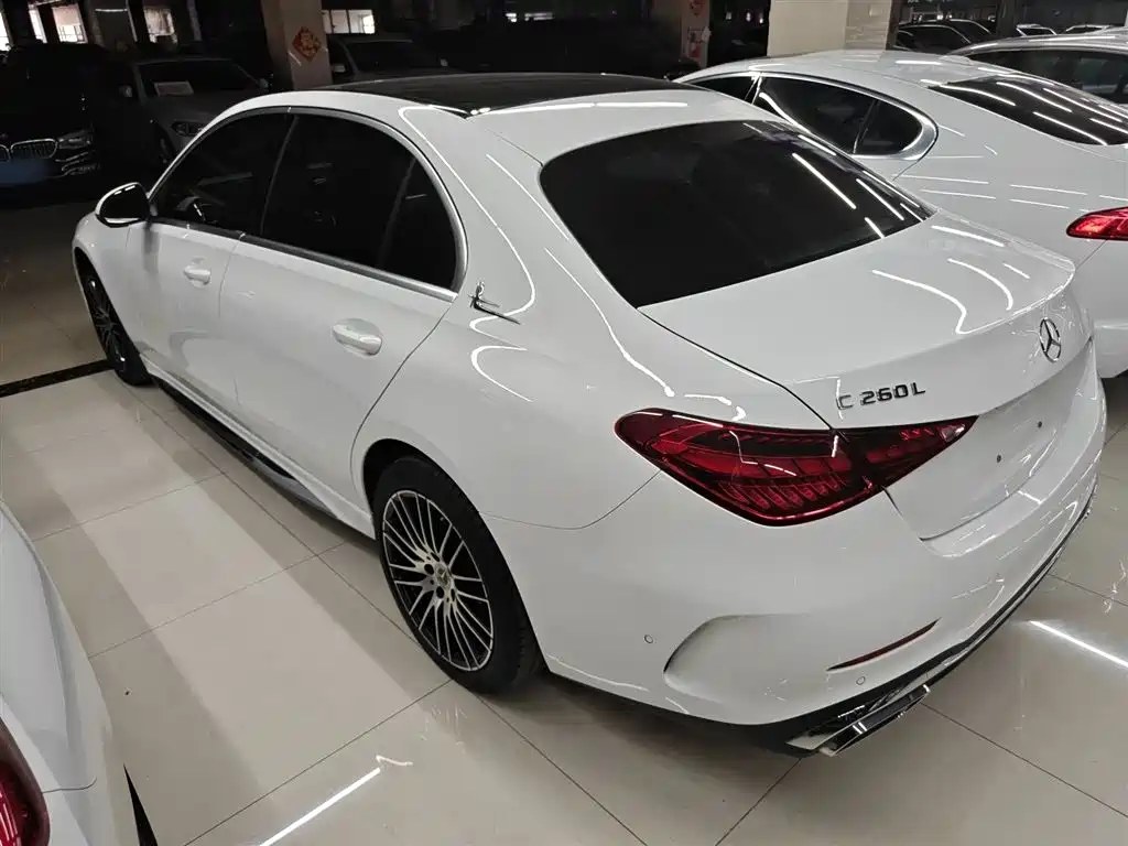 Mercedes-Benz C-Class 2023 — фото 23
