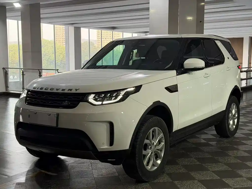 Land Rover Discovery 2019 — фото 1