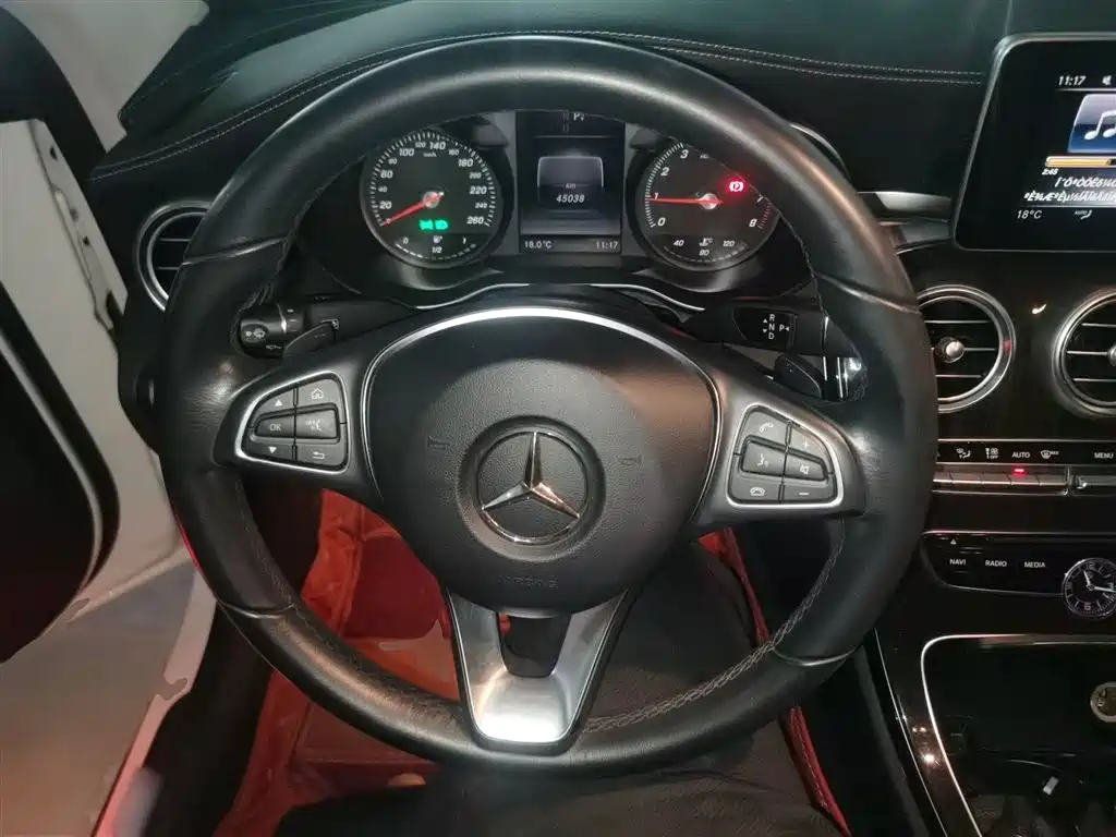 Mercedes-Benz C-Class 2017 — фото 11