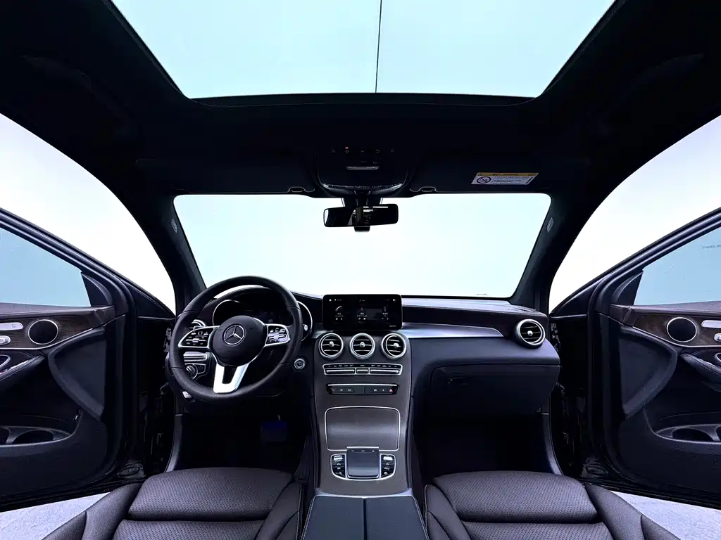 Mercedes-Benz GLC 2020 — фото 16