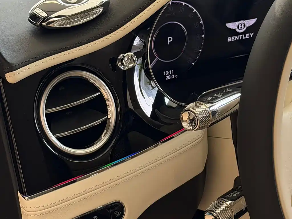 Bentley Continental PHEV — фото 16