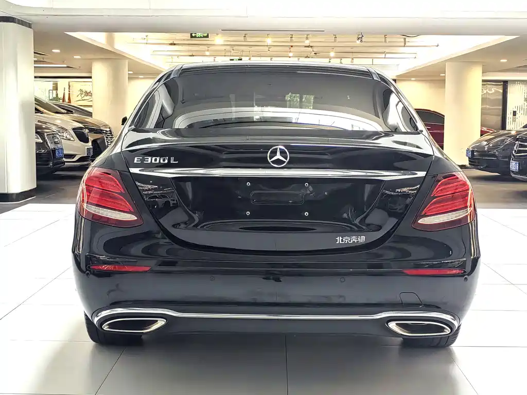 Mercedes-Benz E-Class 2019 — фото 11