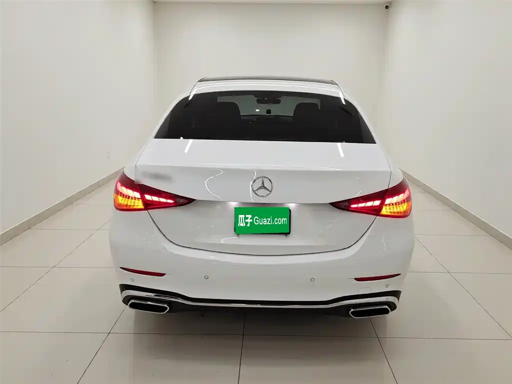 Mercedes-Benz C-Class 2023 — фото 4