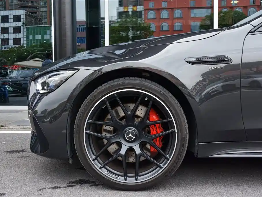 Mercedes-Benz AMG GT 2025 — фото 16